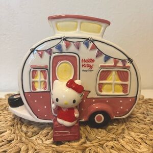 Hello Kitty x Blue Sky Happy Camper